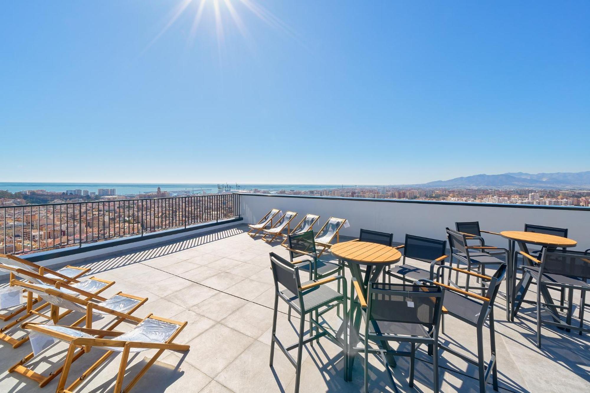 Malaga Skyline By Lovely Rentals Bagian luar foto