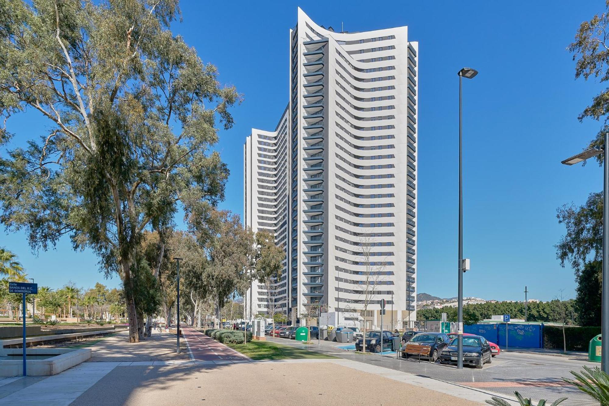 Malaga Skyline By Lovely Rentals Bagian luar foto